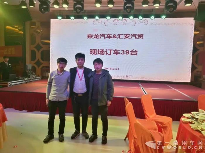 乘龙汽车早开工,祝大家狗年大发!7.jpg 乘龙汽车早开工,祝大家狗年大发!7.jpg