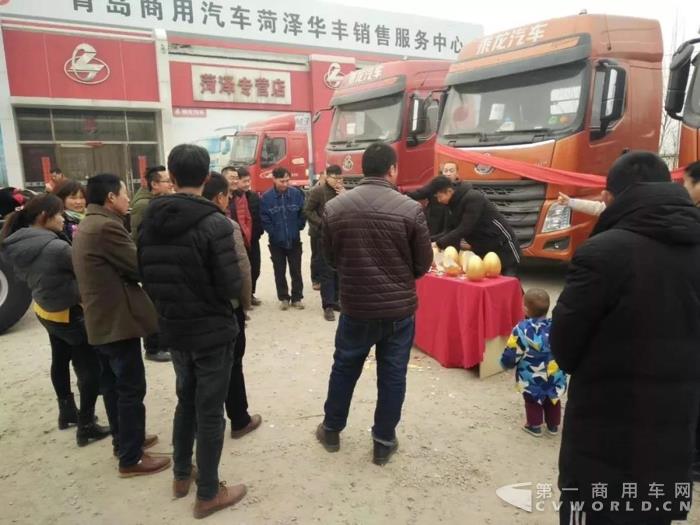 乘龙汽车早开工,祝大家狗年大发!5.jpg 乘龙汽车早开工,祝大家狗年大发!5.jpg