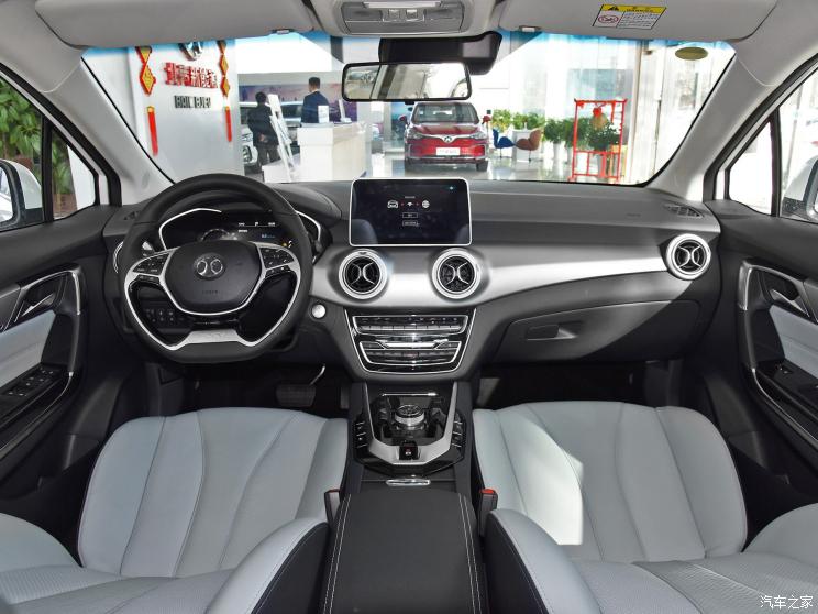 点击打开原图 北汽新能源 北汽新能源EU5 2018款 R550 智领版