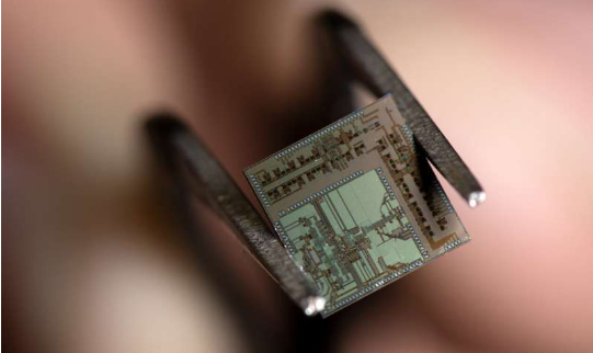 自动驾驶,无线收发器,自动驾驶,5G 自动驾驶,无线收发器,自动驾驶,5G